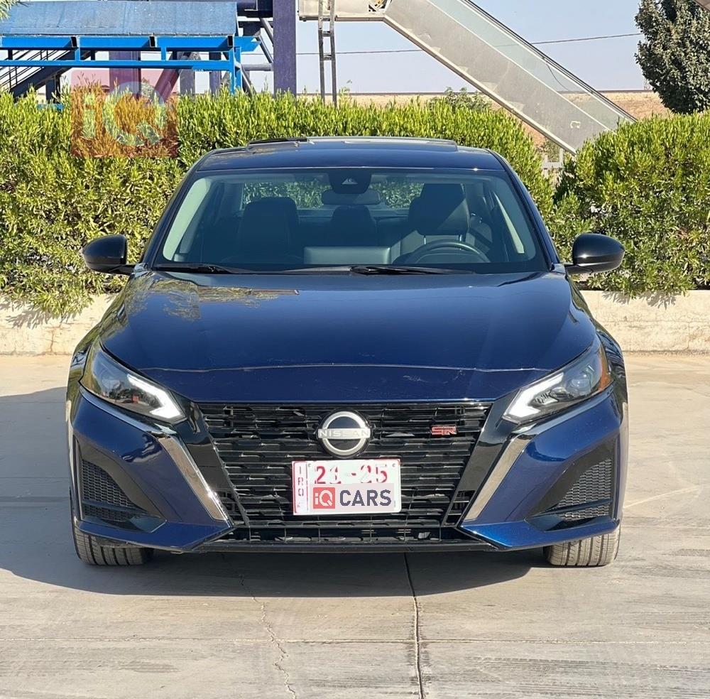 نيسان ألتيما